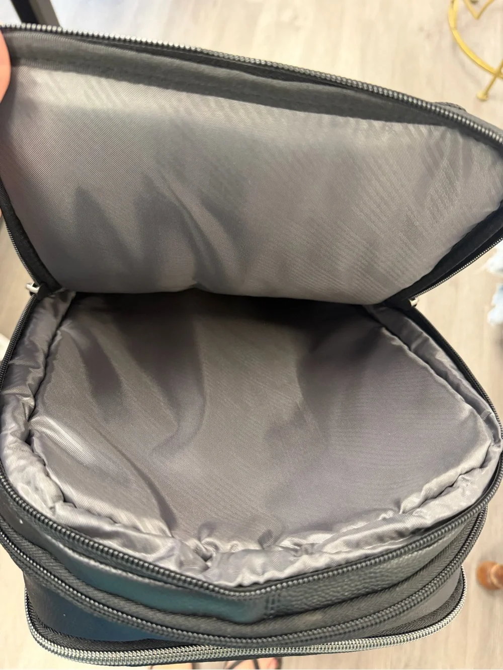 Samsonite classic Black Leather Slmim Backpack